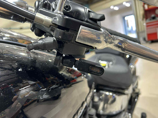 Rollies Speed Shop Under Perch Turn Signals – Black – Softail 2025 Onwards