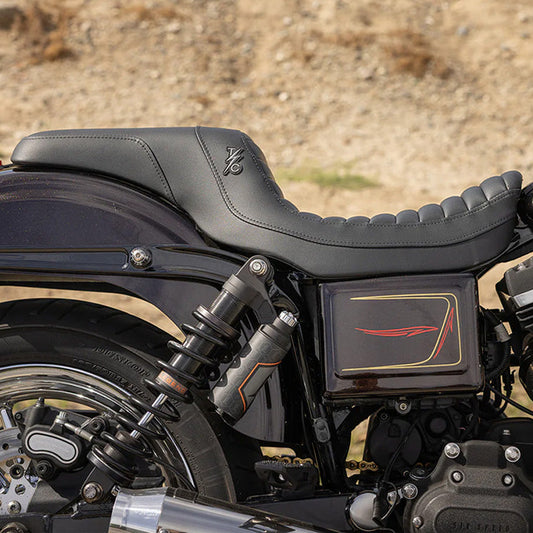 Thrashin X Saddlemen Step-Up Tuck & Roll Dual Seat. Dyna 2006-2017 – Saddlemen Seats