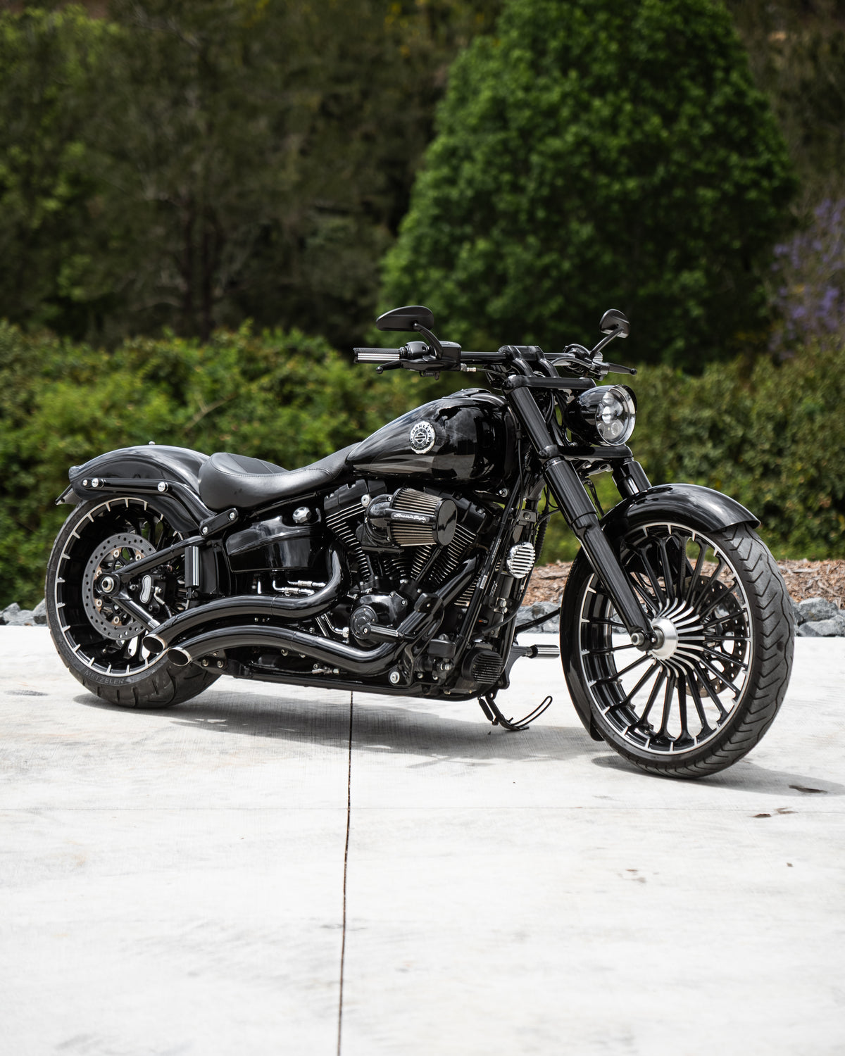 2017 HARLEY DAVIDSON BREAKOUT