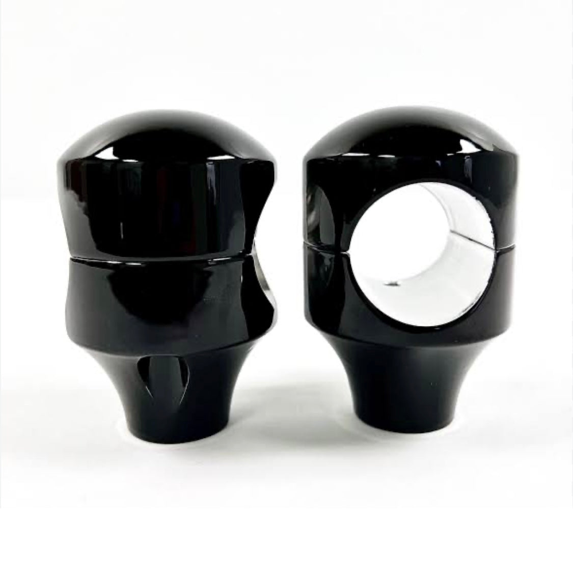 Carlini Design Boob Risers – Harley-Davidson 1.25in Clamp