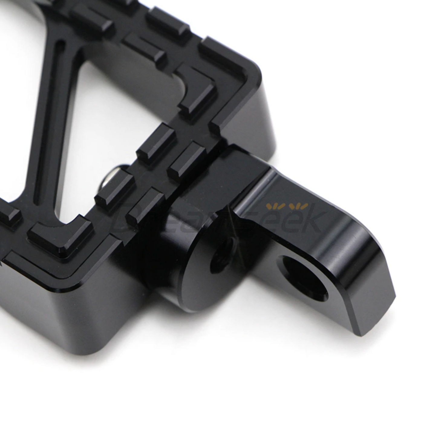 Foot Pegs Military with Offset Brackets – Black – Harley Dyna & Softail (HD Male )