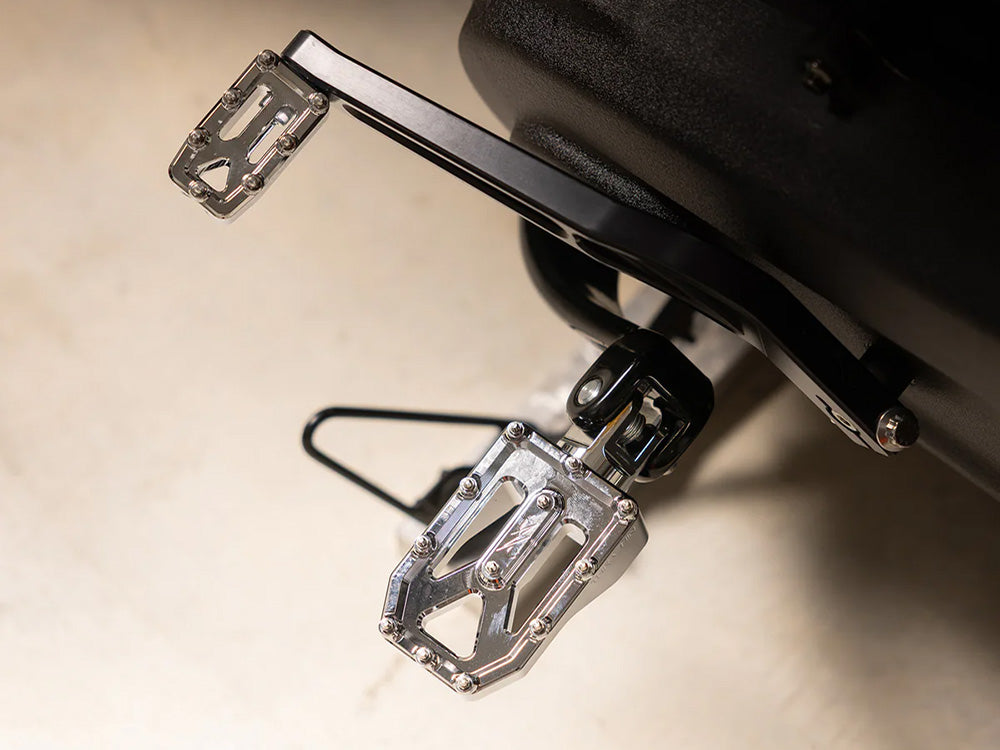 Thrashin Aggressor Footpegs – Softail 2018-Up