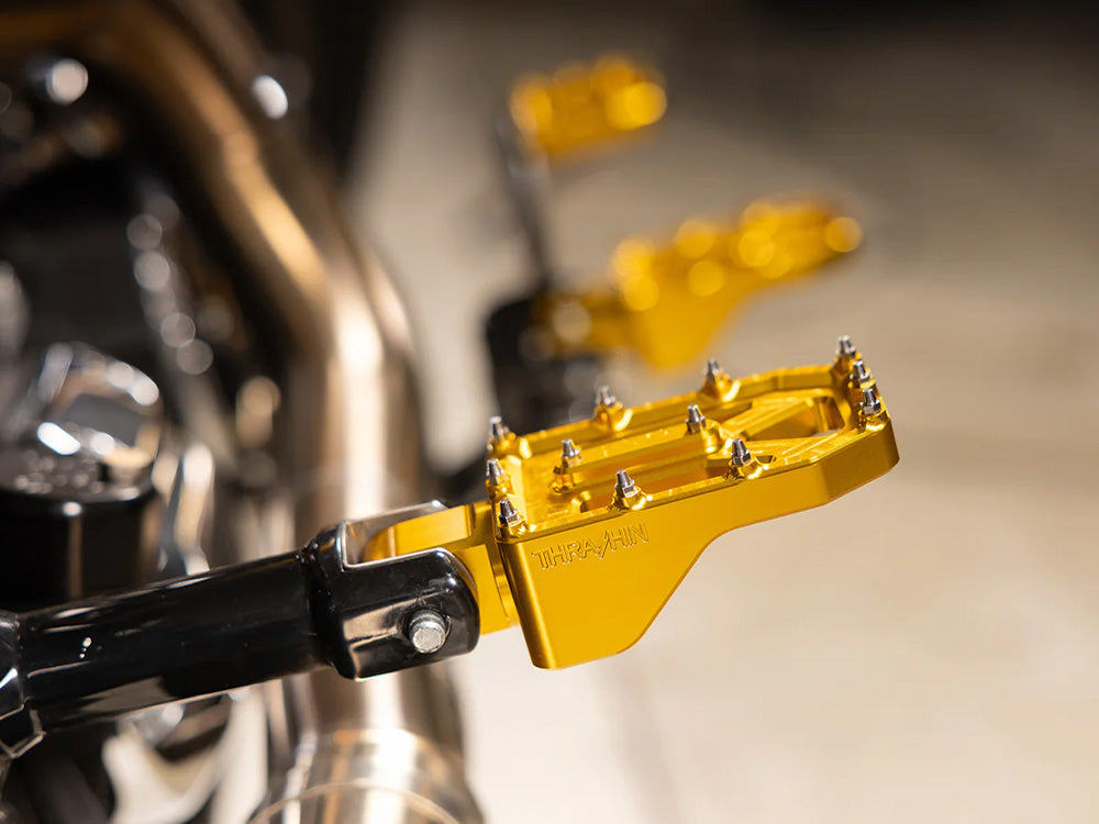 Thrashin Aggressor Footpegs – Softail 2018-Up