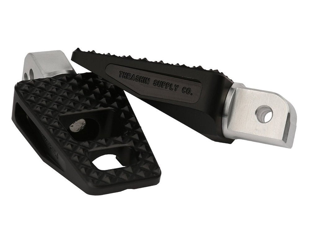 Thrashin P-54 Footpegs – Softail 2018-Up