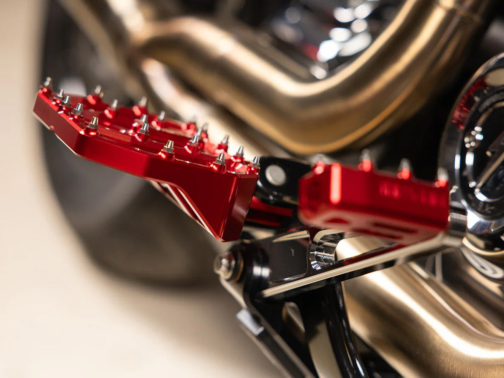 Thrashin Aggressor Mini Floorboards – H-D Male Mount