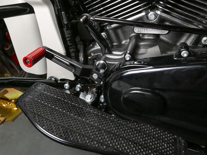 Thrashin Billet Shift Lever – Touring, FXR & Softail