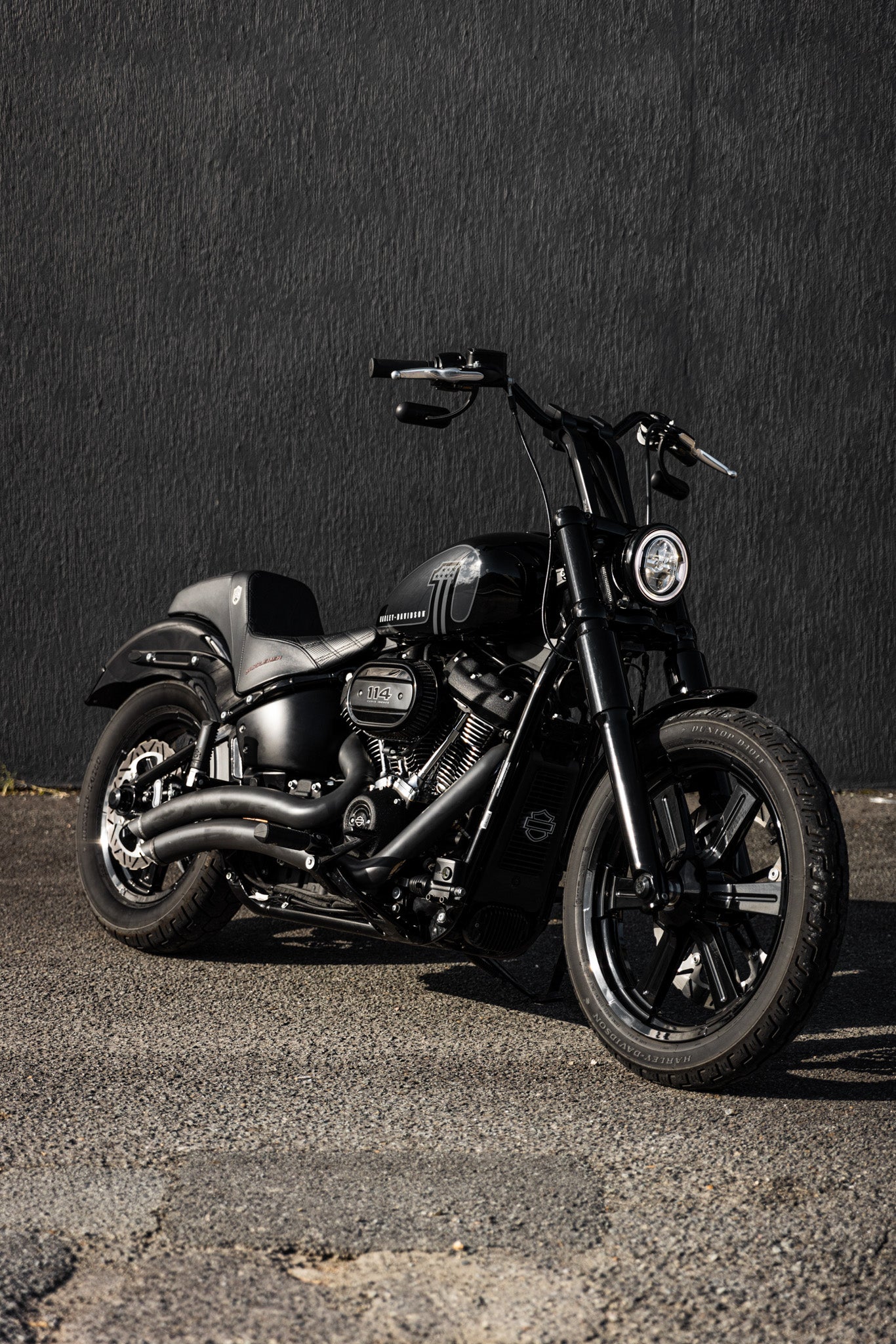 SOLD: Harley-Davidson Black Street Bob (M8)