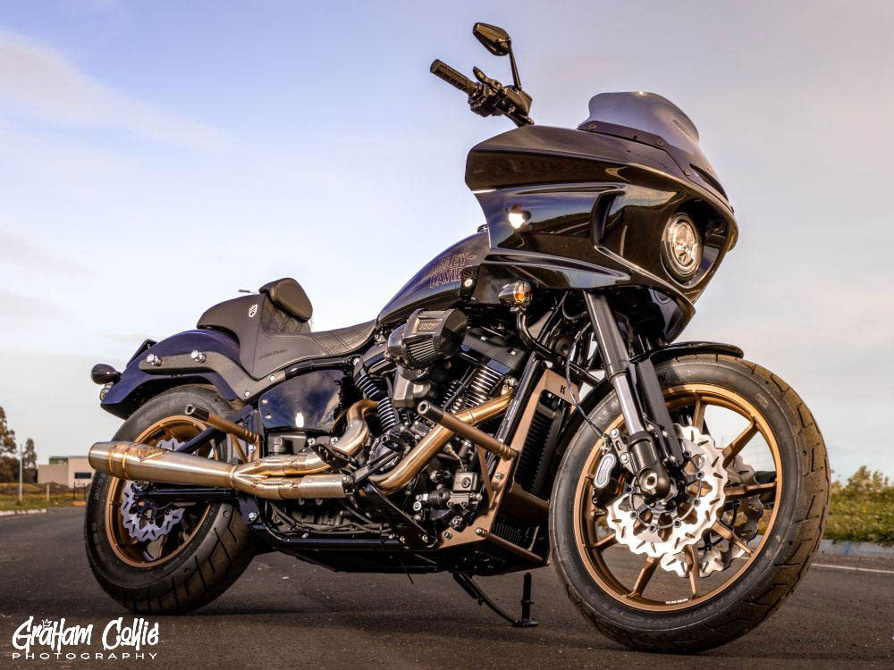 Pro Series San Diego Customs Performance Gripper Dual Seat with Backrest & Black Stitch. Fits Sport Glide / Low Rider 2018up / Low Rider S 2020up / Low Rider ST 2022up